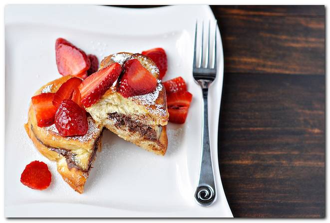 Nutella Stuffed French Toast with Strawberries